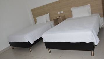 Basic Double Room Single Use | Desk, free WiFi