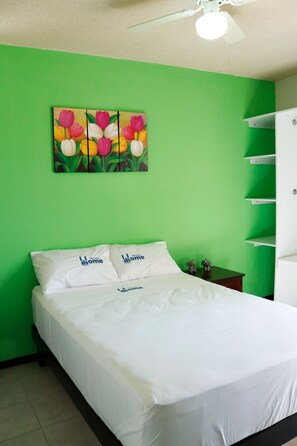 2 Schlafzimmer, Bügeleisen/Bügelbrett, Reisekinderbett, kostenloses WLAN