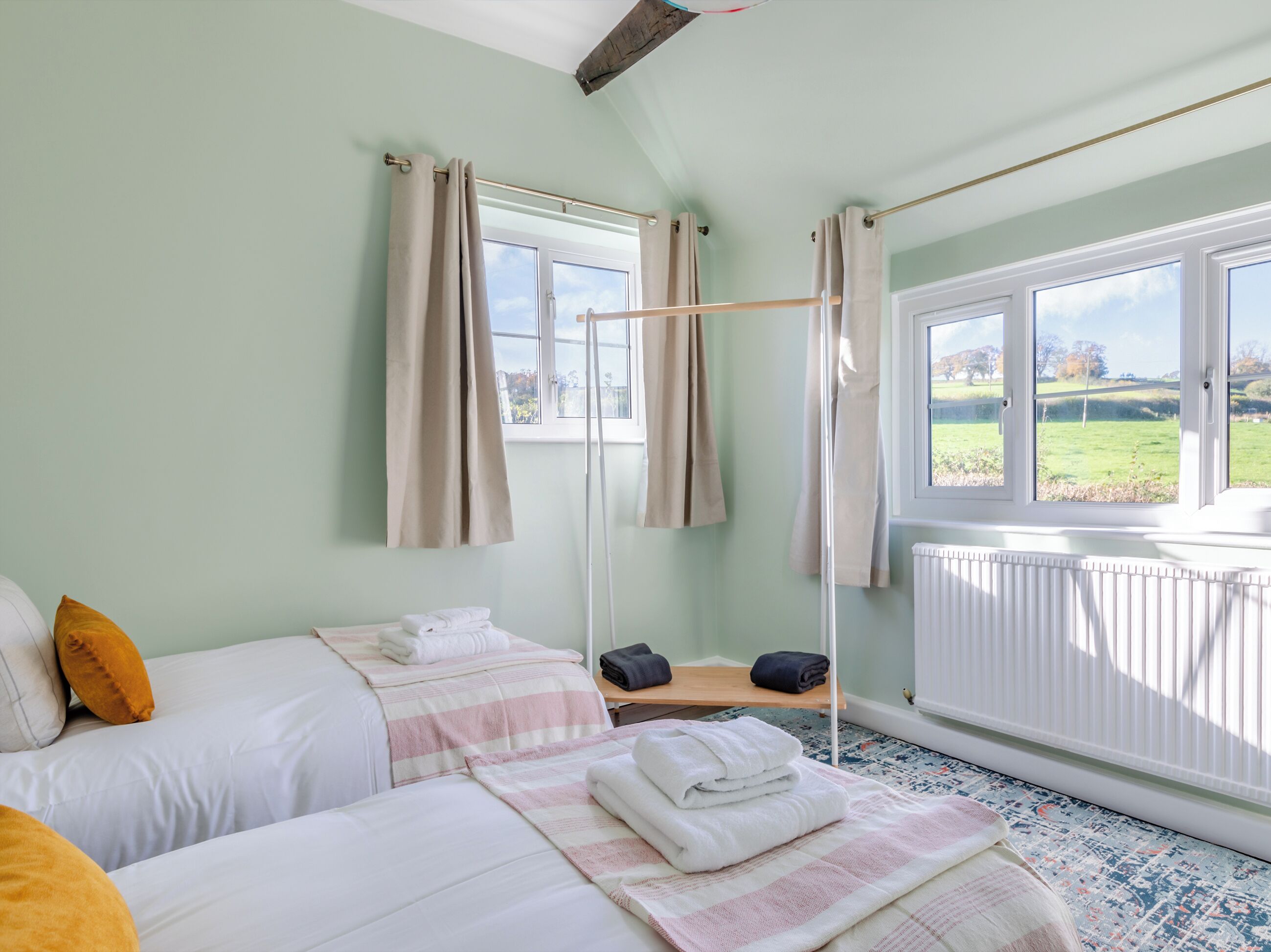 3 bedrooms, free WiFi, bed sheets