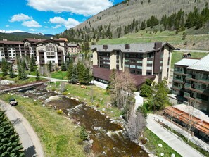 Exterior - Copper Hotel Room, Short walk to Lifts, Beautiful View BE306 (Copper Mountain)