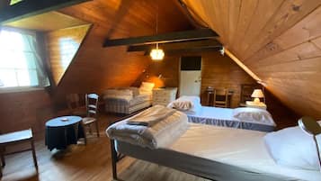 4 bedrooms, iron/ironing board, travel crib, WiFi