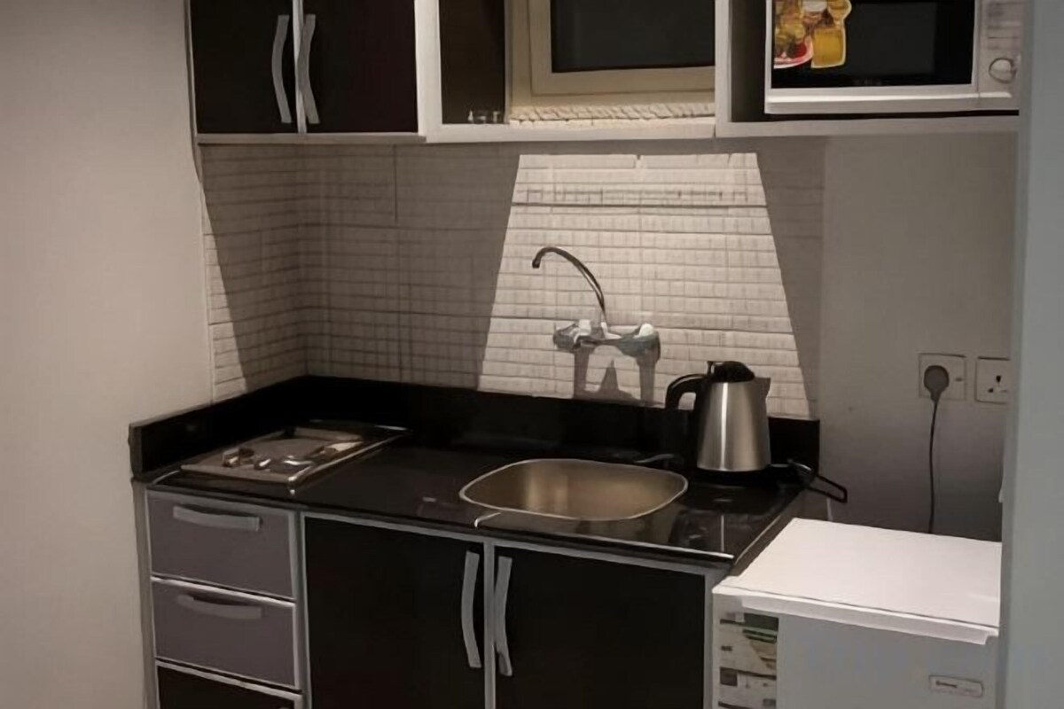 Coffee/tea maker, electric kettle