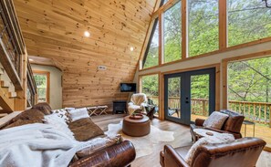 Smart-TV, peis, fotballspill og bøker