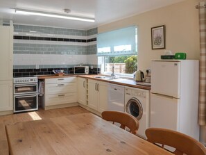 Dishwasher - 2 bedroom accommodation in Thorpe St Peter (Thorpe St Peter)