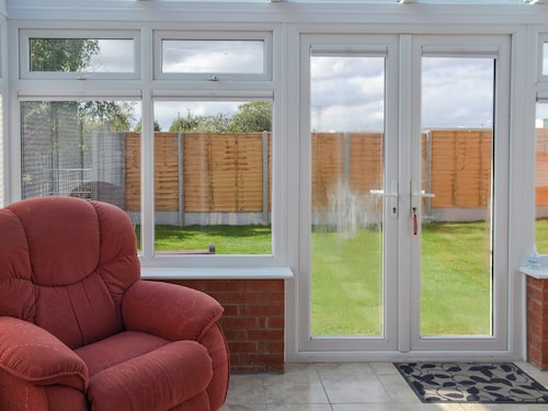 2 bedroom accommodation in Thorpe St Peter