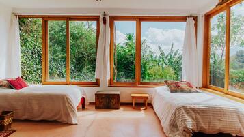 4 bedrooms, in-room safe, free WiFi, bed sheets