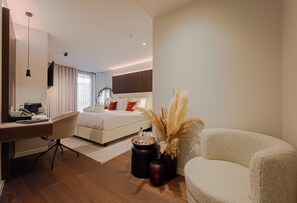 Premium bedding, minibar, in-room safe, desk - The CORNR Hotel (Nieuwpoort)