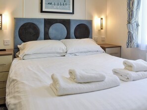 3 bedrooms, free WiFi, bed sheets
