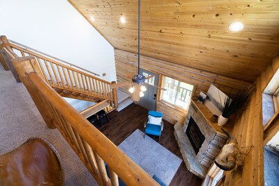 Beautiful Off-Grid Cabin 13 miles from Park City!  Sleeps 14!