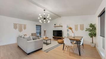 Televisión y oficina