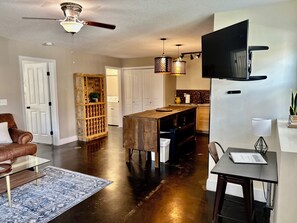 Smart TV - Beer City and Biltmore! (Asheville)