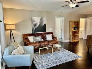 Smart TV - Beer City and Biltmore! (Asheville)