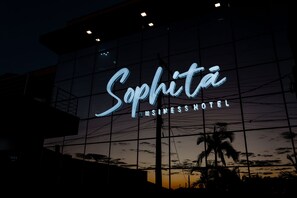 Front of property - SOPHITA BUSINESS HOTEL (Itaberá)