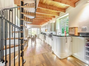 Dishwasher, freezer - Tan y Castell Cottage (Llanmill, near Narberth)