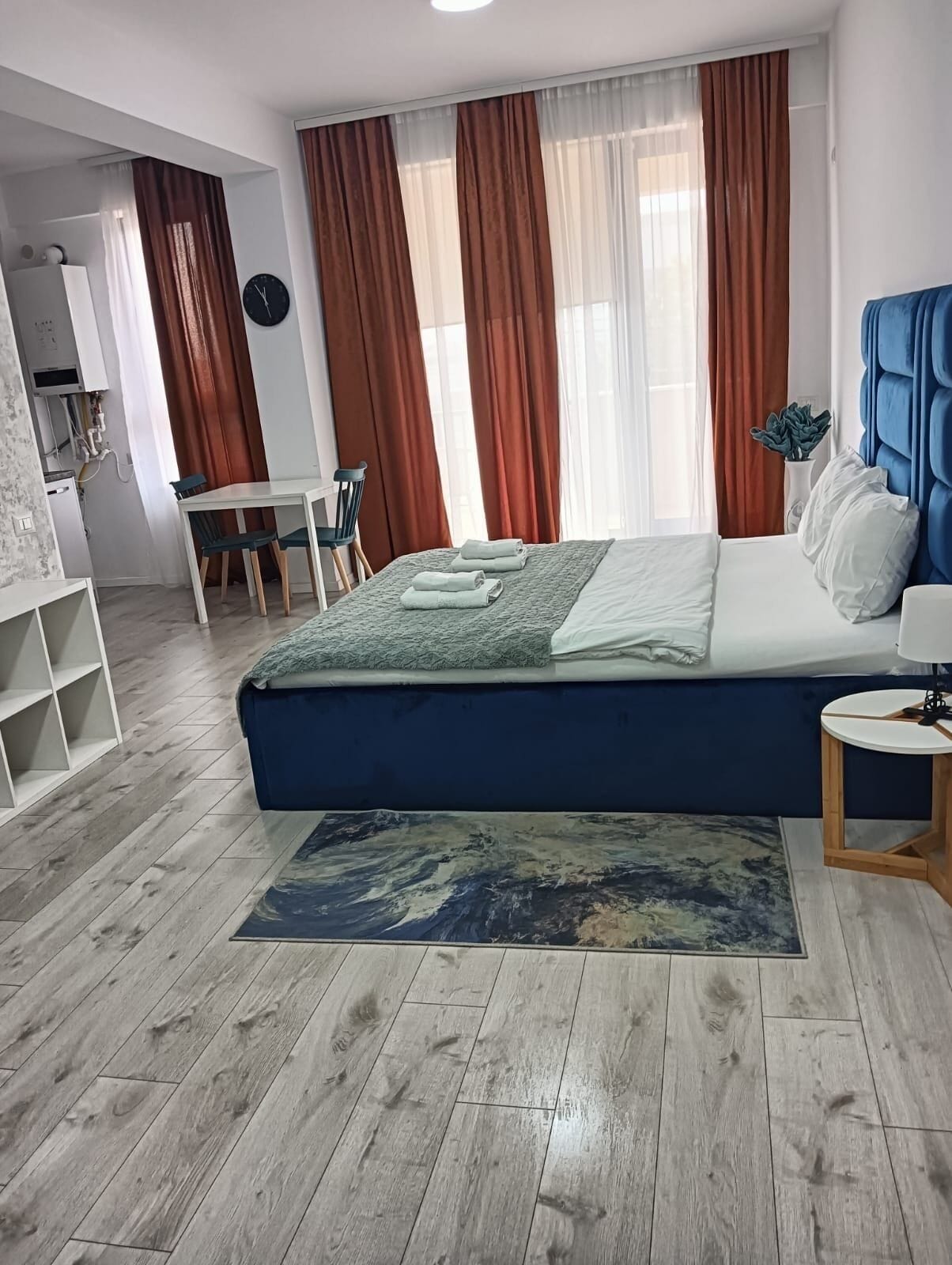 Superior Suite | Hypo-allergenic bedding, iron/ironing board, free WiFi, bed sheets