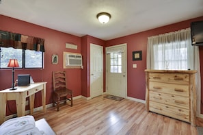 Interior - Pigeon Forge Budget Cabin Rental (Sevierville)