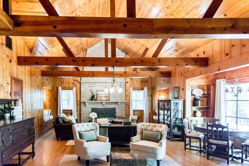 The Homeplace: Rural Retreat Near Memphis