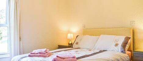 2 bedrooms, free WiFi, bed sheets