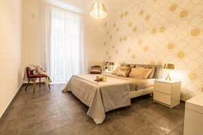 3 bedrooms, iron/ironing board, WiFi - Baroque Apartments - Sirhouse (Syracuse)