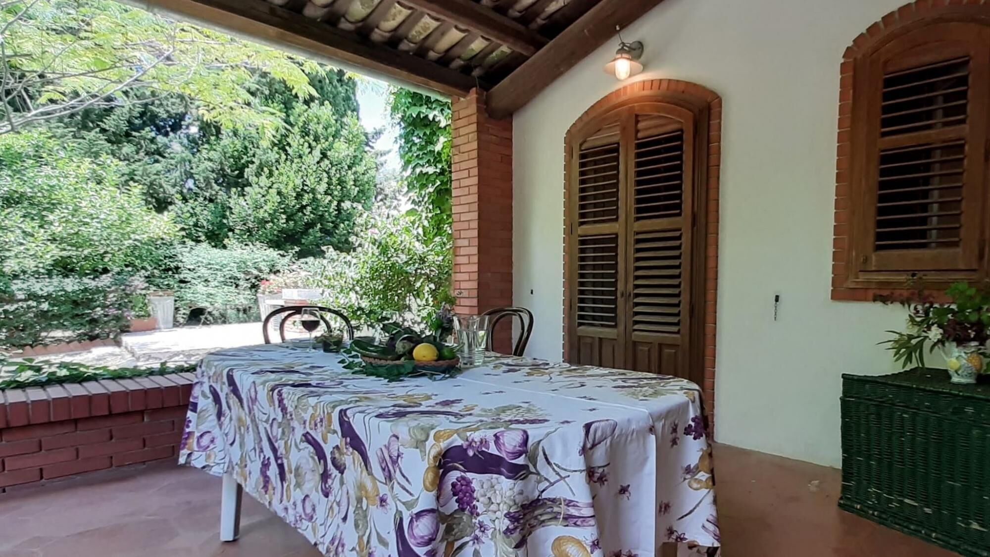 House | 3 bedrooms, iron/ironing board, WiFi