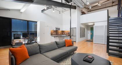Chic DTLA Arts District Loft