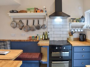 Dishwasher - 3 bedroom accommodation in Whatstandwell, near Matlock (Whatstandwell, near Matlock)
