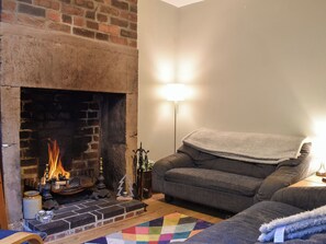 Interior - 3 bedroom accommodation in Whatstandwell, near Matlock (Whatstandwell, near Matlock)