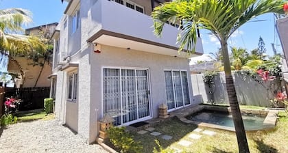 Private Cozy 2 Bedroom Villa with private pool at Pereybere 🇲🇺🏝️⛱️🌞