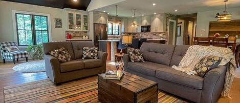 Una Smart TV, una chimenea, una oficina, una impresora