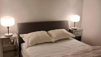 3 habitaciones, tabla de planchar con plancha y wifi