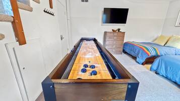 3 Schlafzimmer, Schreibtisch, BĂŒgeleisen/BĂŒgelbrett, Reisekinderbett