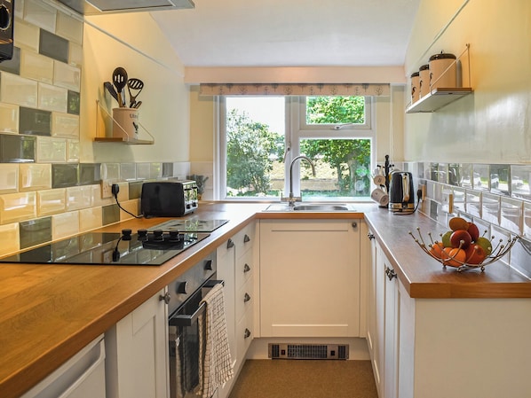 Oven, dishwasher