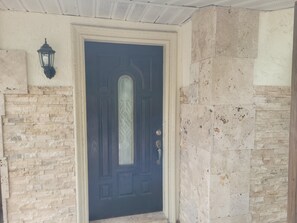 Exterior detail - 2bedroom +1 bathroom Best Desirable location (Tampa)