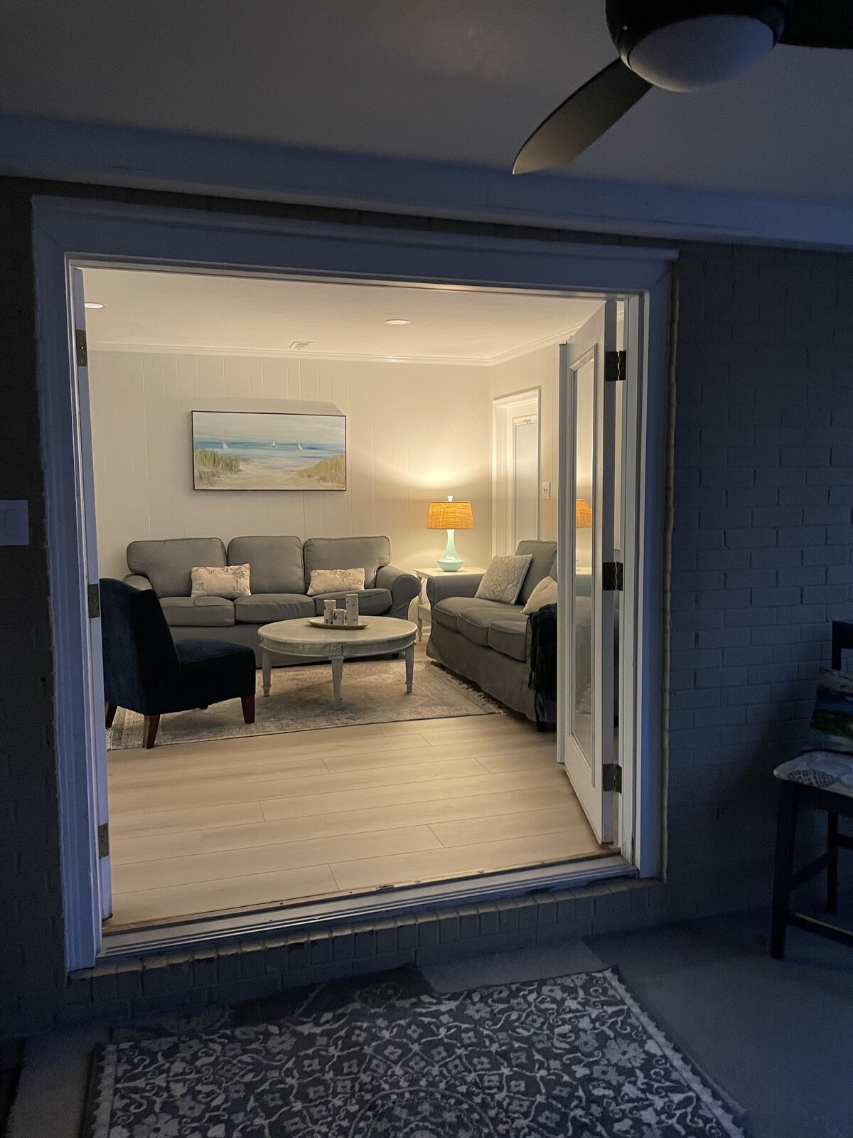 Ground level Beach Rental NEW ADA bathroom & bedroom.