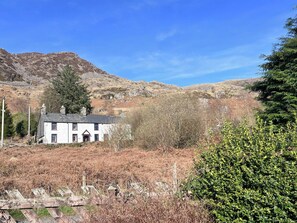 Exterior - 3 bedroom accommodation in Mnaod, near Blaenau Ffestiniog (Mnaod, near Blaenau Ffestiniog)