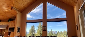 Lake and Mountain View Villa near Heavenly california base