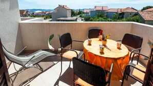 Outdoor dining - Angelo's Apartments - One Bedroom Apartment with Terrace (Zadar)
