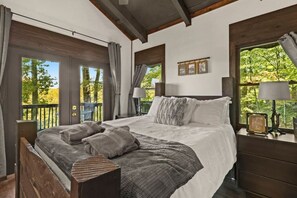 3 bedrooms, desk, iron/ironing board, travel cot