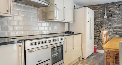 3 Schlafzimmer Unterkunft in Llanfair Clydogau, near Lampeter