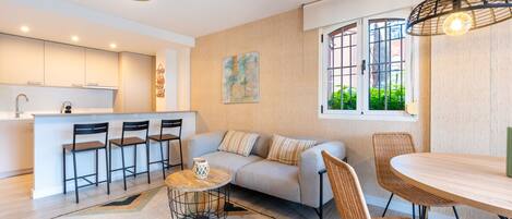 Smart TV, Netflix, streaming services