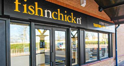 Spacious House in Prime Location • Driveway Parking • Smart TVs • Fast WiFi