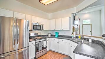 Dishwasher, coffee/tea maker, toaster, cookware/dishes/utensils