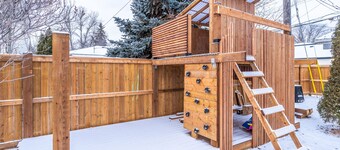 Central YEG Family Friendly Home