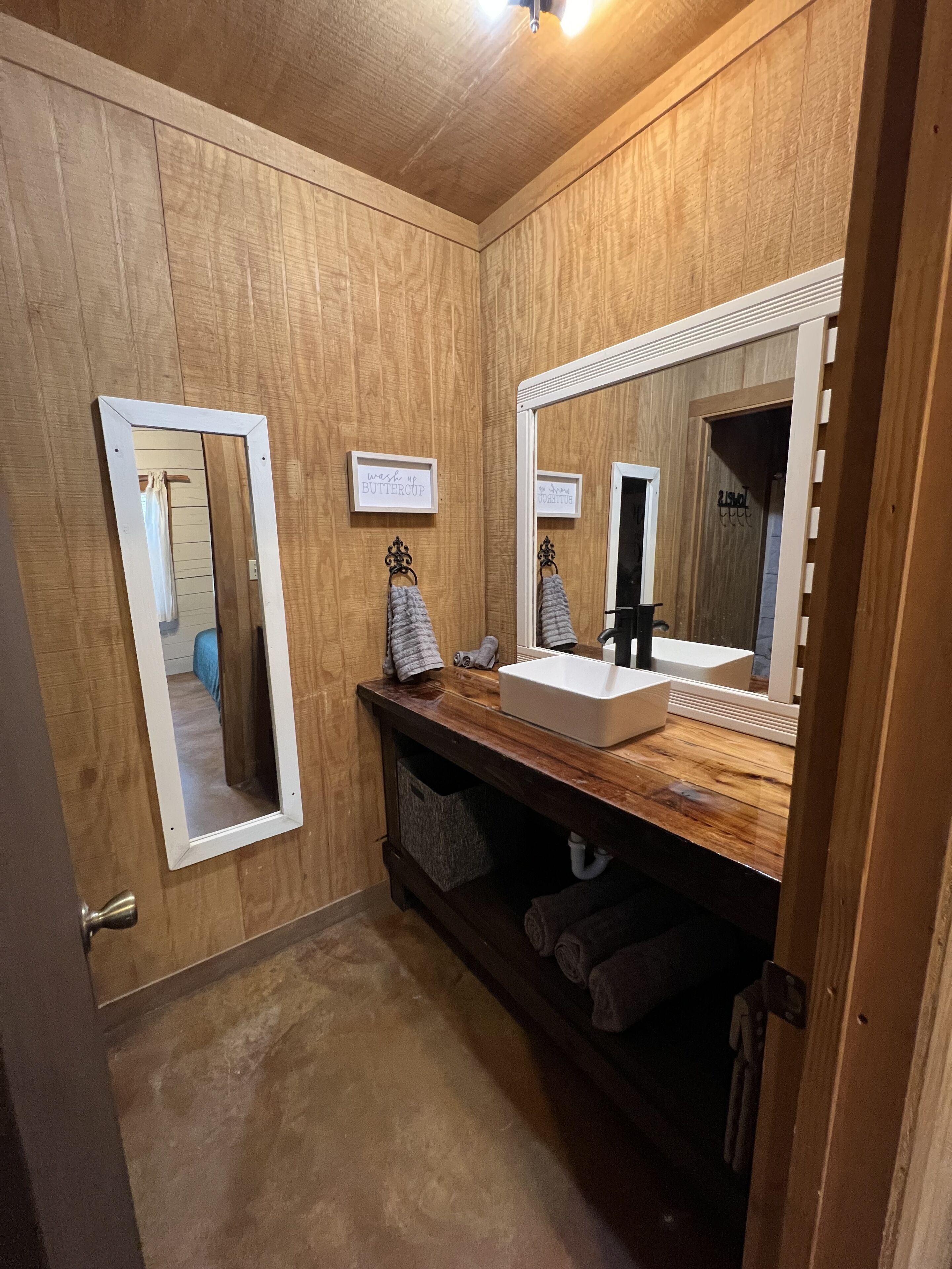 وحدات دش مع أحواض استحمام