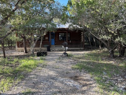 Newly Renovated Rustic Cabin at the Frio
