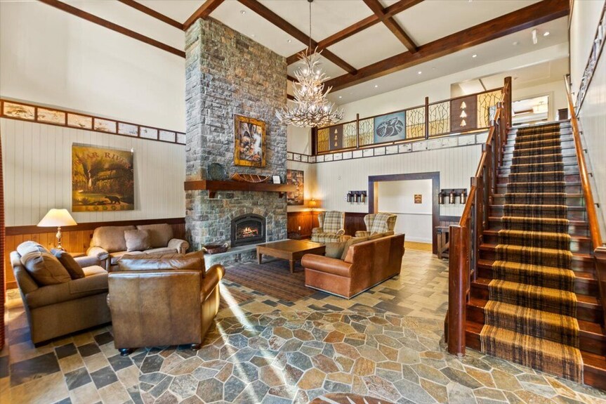 New Renovated 3br/4bth Condo Sleeps 10 Gym Heated Pool Walk To Stratton Mtn - Stratton Mountain, VT
