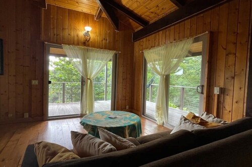 Stay in Hana Upstairs