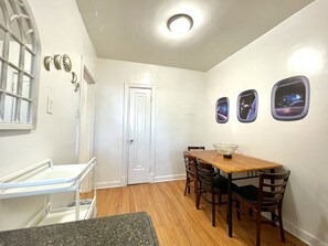 Dining - 6647 2E | Lovely Unit in Central St. Louis (St. Louis)