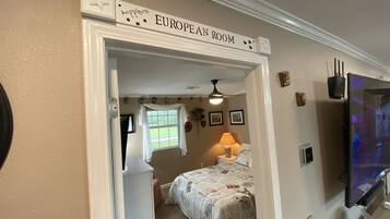 5 habitaciones, escritorio, tabla de planchar con plancha y wifi gratis