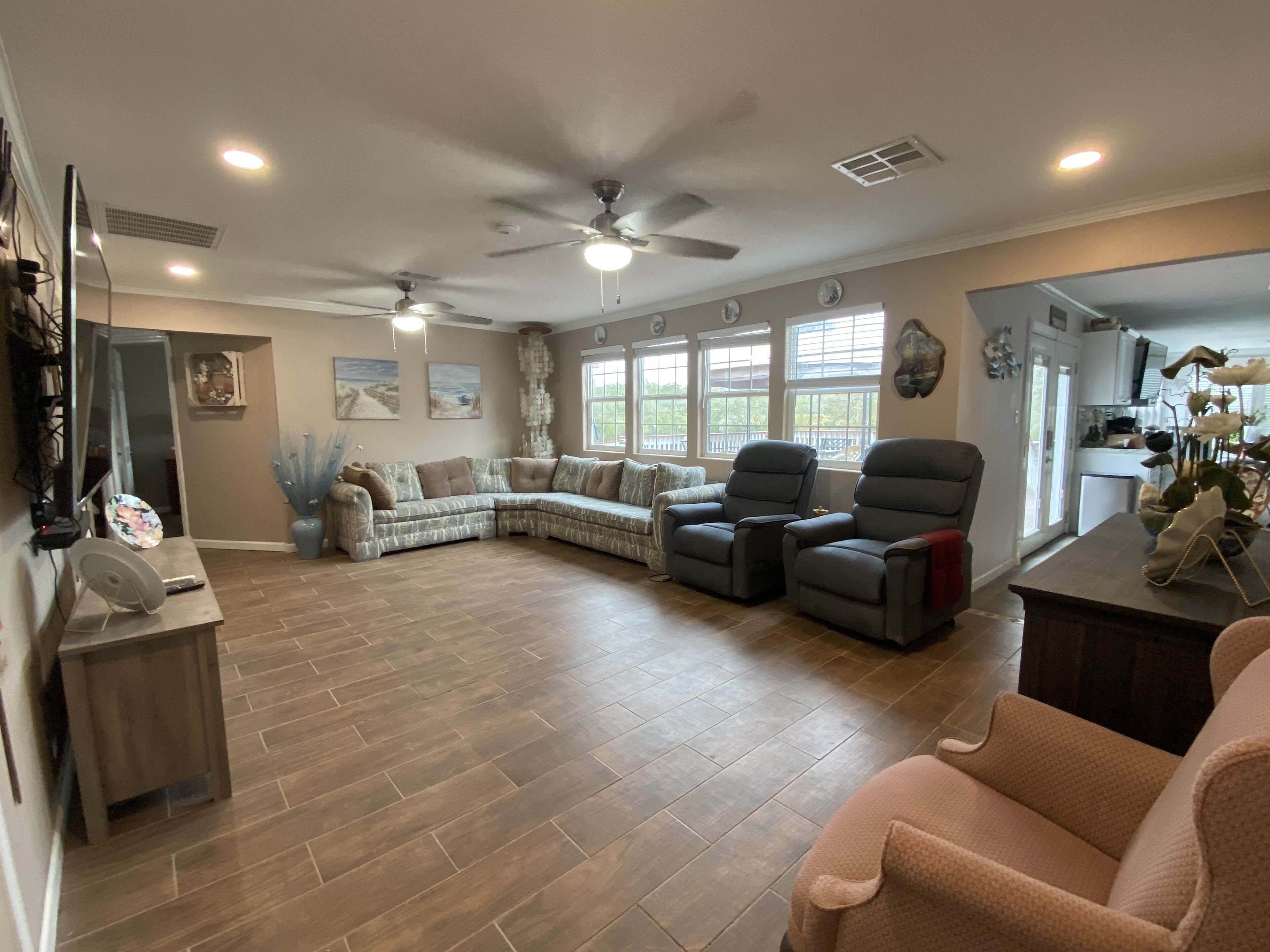 Smart-TV, Bücher, Computerbildschirme, Drucker